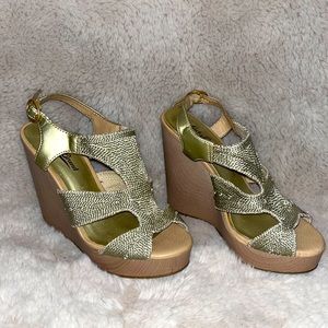 Gold Lucky Brand wedges